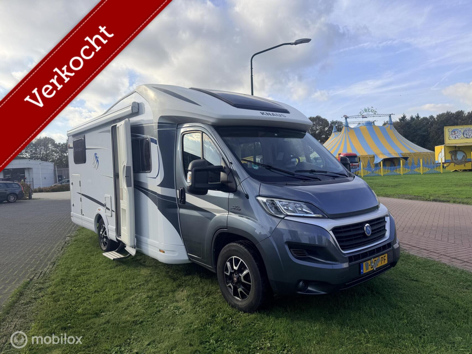 48836118